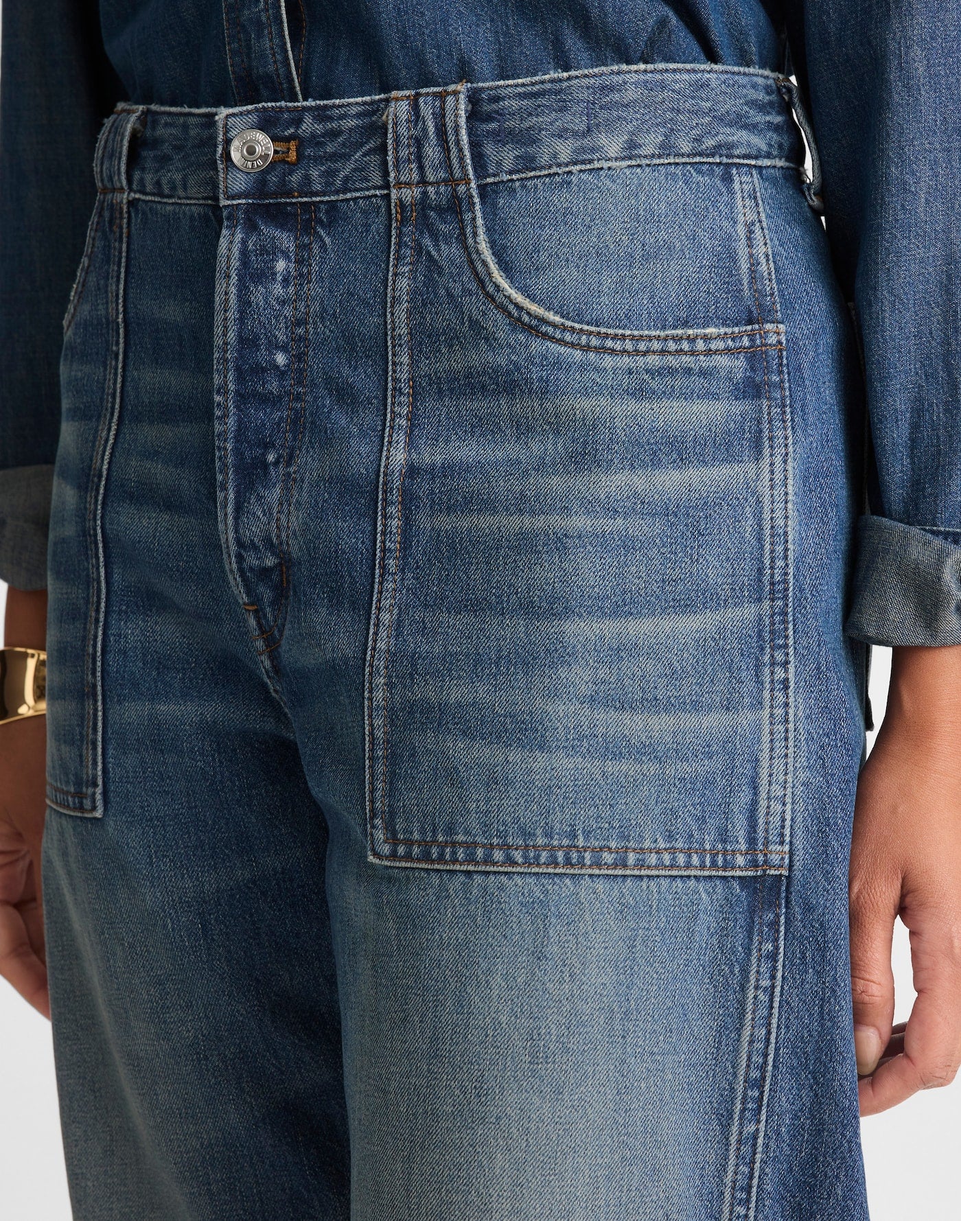 Madewell The Curvy Darted Barrel-Leg Jean in Irmo Wash 100% Regenagri Cotton