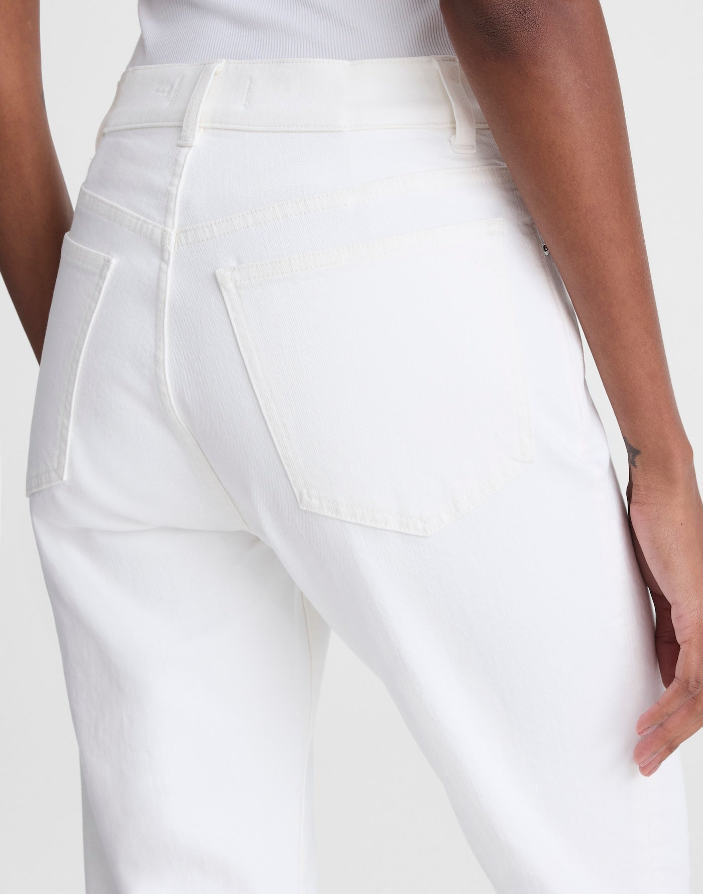 Madewell The Longline Straight Jean in Black Frost 98% Cotton 2% Elastane