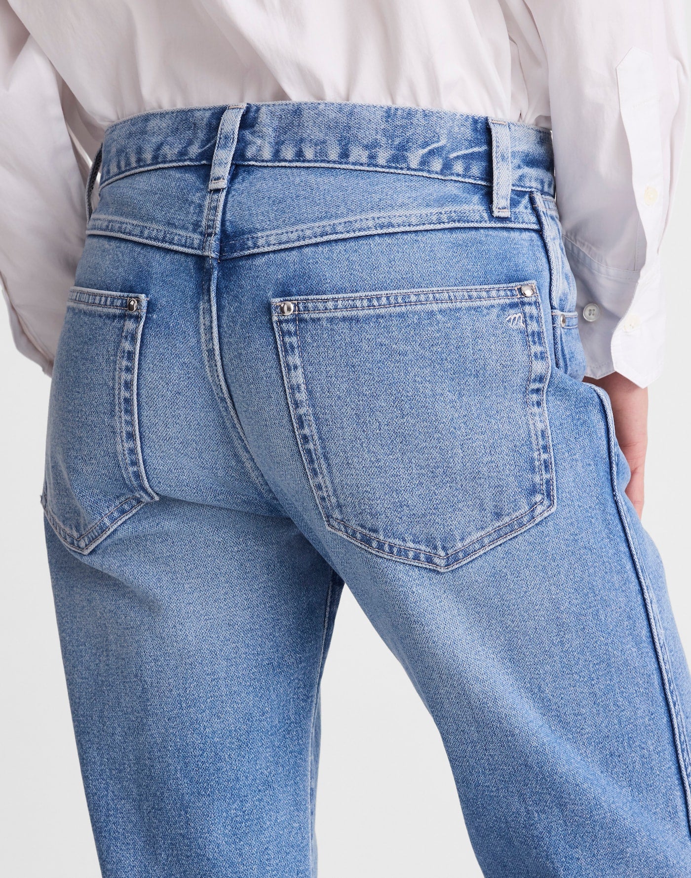 Madewell The Dean Easy Straight Jean in Light Lapis Wash 85% Cotton 15% TENCEL Lyocell