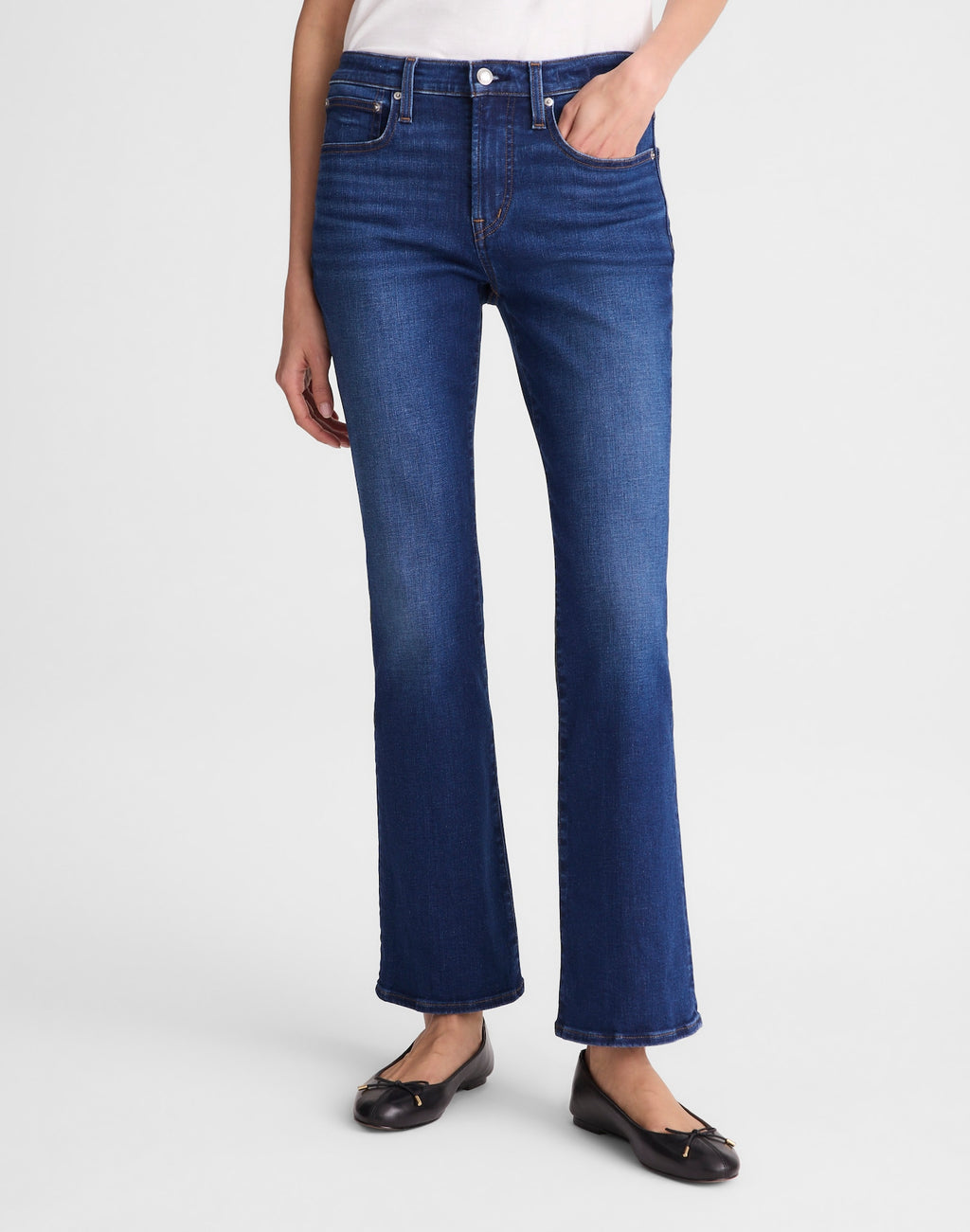 Madewell The Flare Crop Jean in Super Stretch Denim 91% Cotton 6% Recycled Polyester 3% Elastane