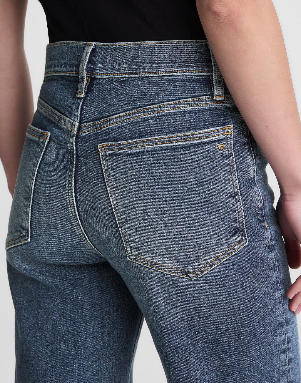 Madewell Circular Wide-Leg Jean in Premium ISKO Denim 71% Recycled Cotton 23% Viscose 4% Recycled Polyester 2% Elastane