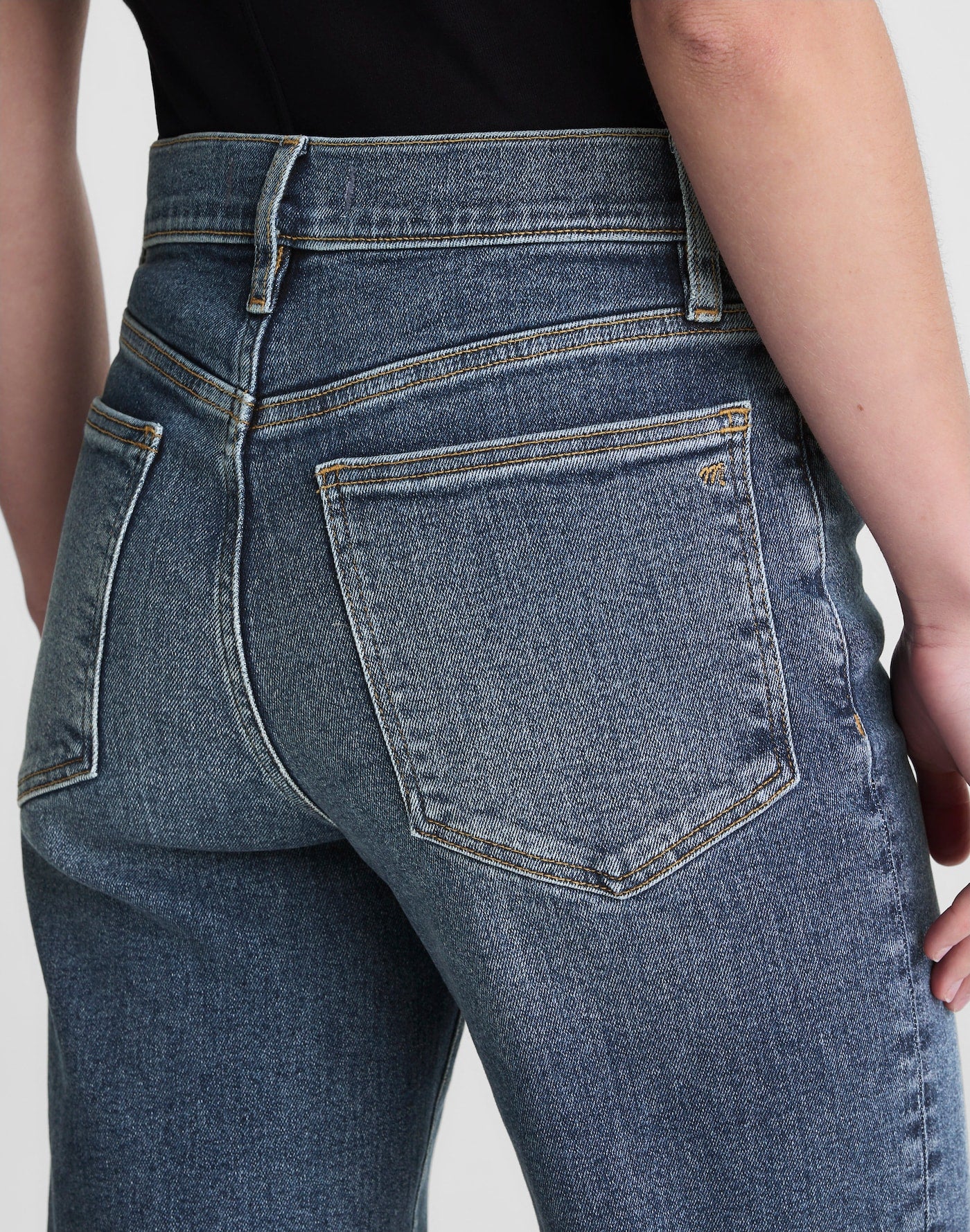 Madewell Circular Wide-Leg Jean in Premium ISKO Denim 71% Recycled Cotton 23% Viscose 4% Recycled Polyester 2% Elastane