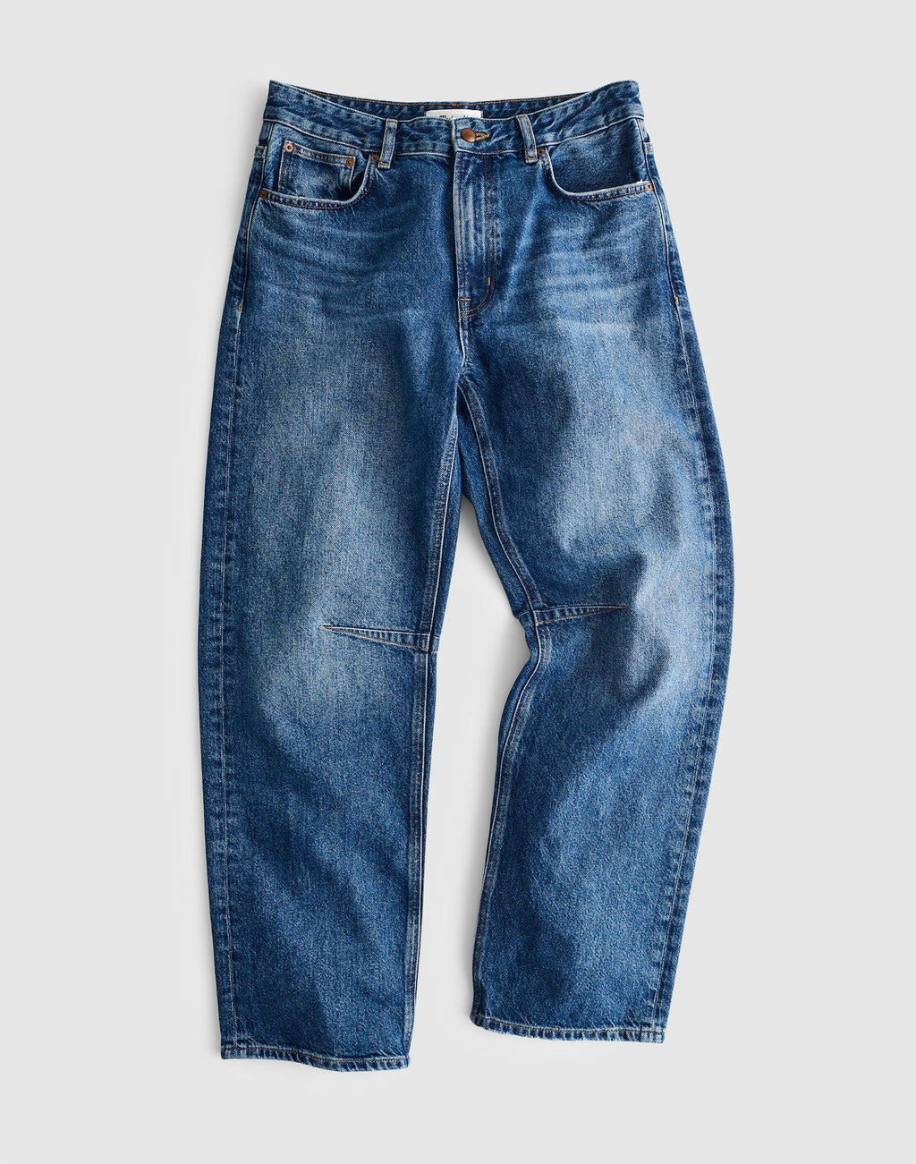 Madewell Circular Darted Barrel-Leg Jean in Heirloom Wash 75% Recycled Cotton 25% Viscose