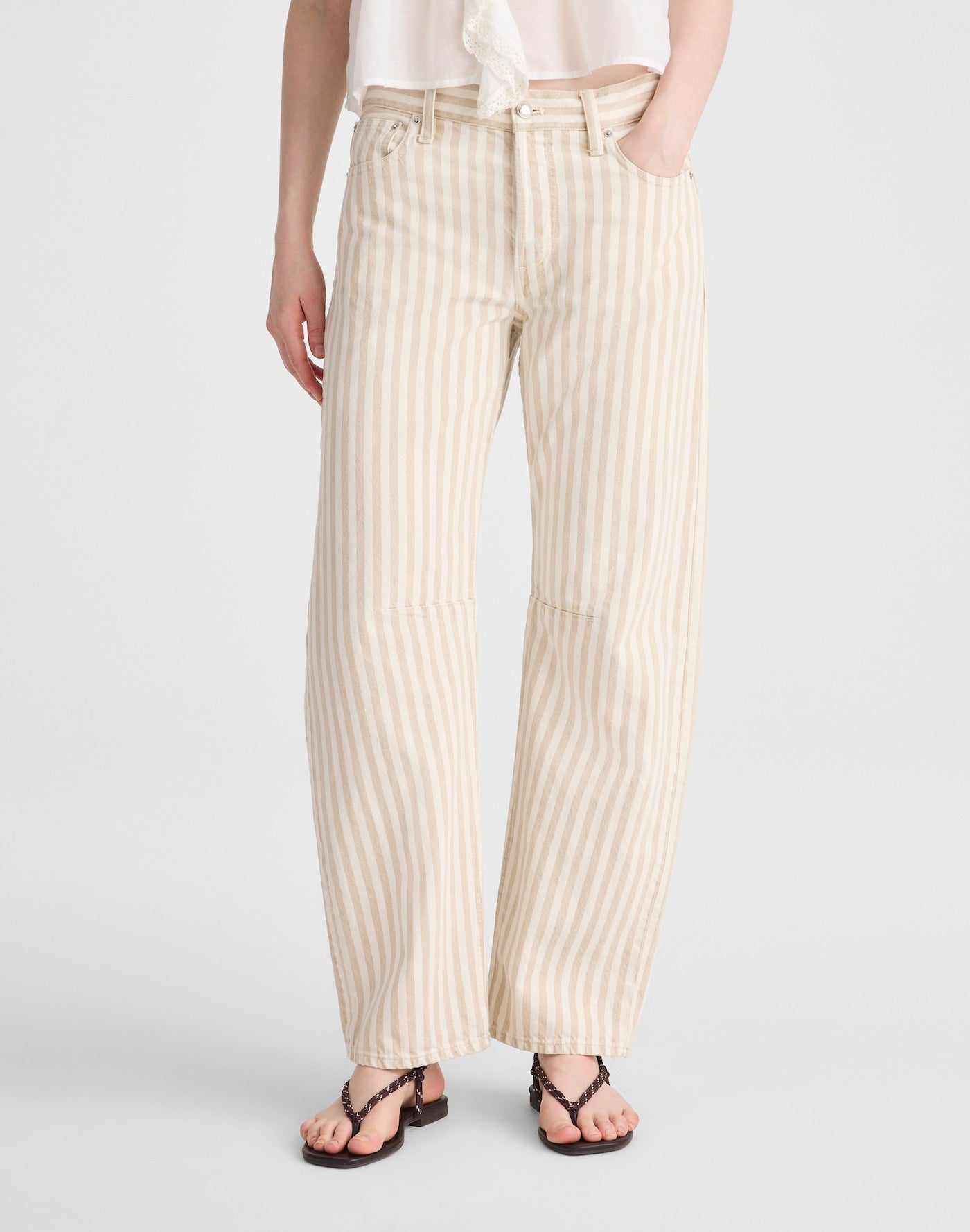 Madewell The Darted Barrel-Leg Jean in Airy Denim 100% Cotton