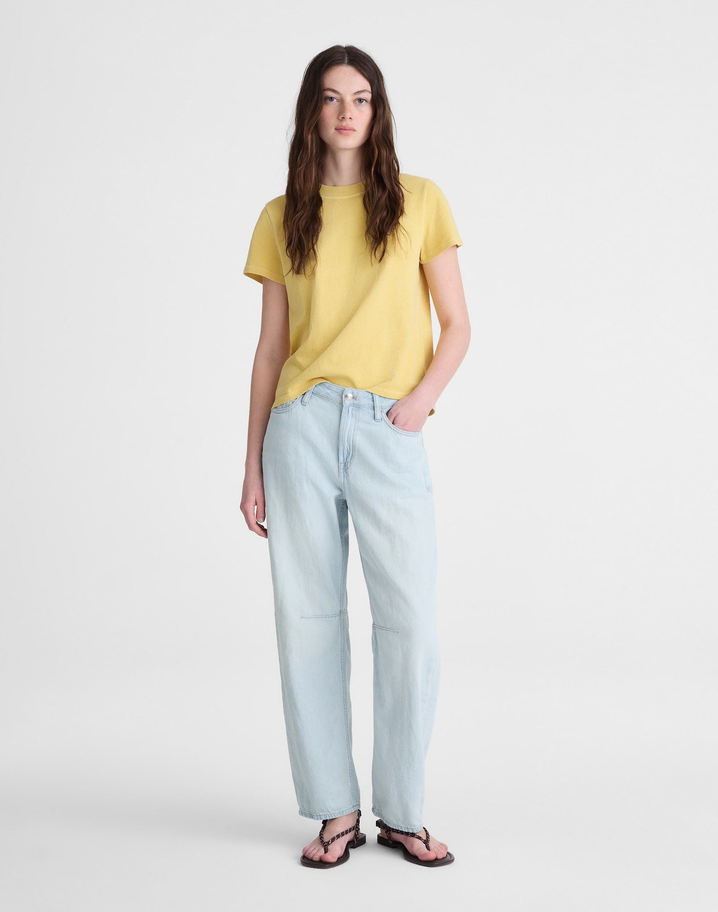 Madewell The Darted Barrel-Leg Jean in Airy Denim 61% Cotton 39% TENCEL Lyocell