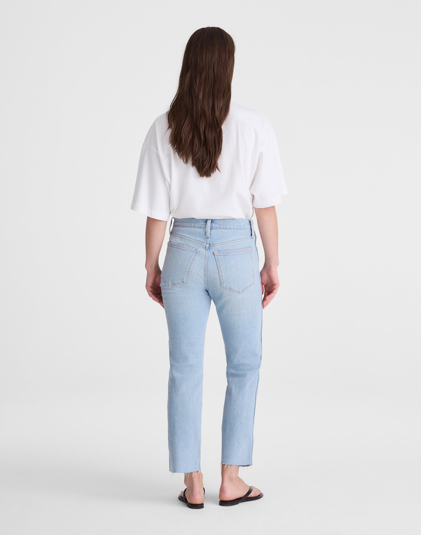 Madewell The Longline Straight Crop Jean in Foster Wash 96% Regenagri Cotton 3% Elastomultiester 1% Elastane