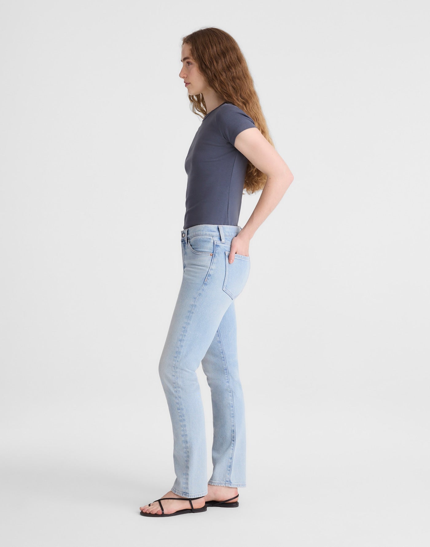 Madewell The Jules Slim-Straight Jean in Foster Wash 96% Regenagri Cotton 3% EME 1% Elastane