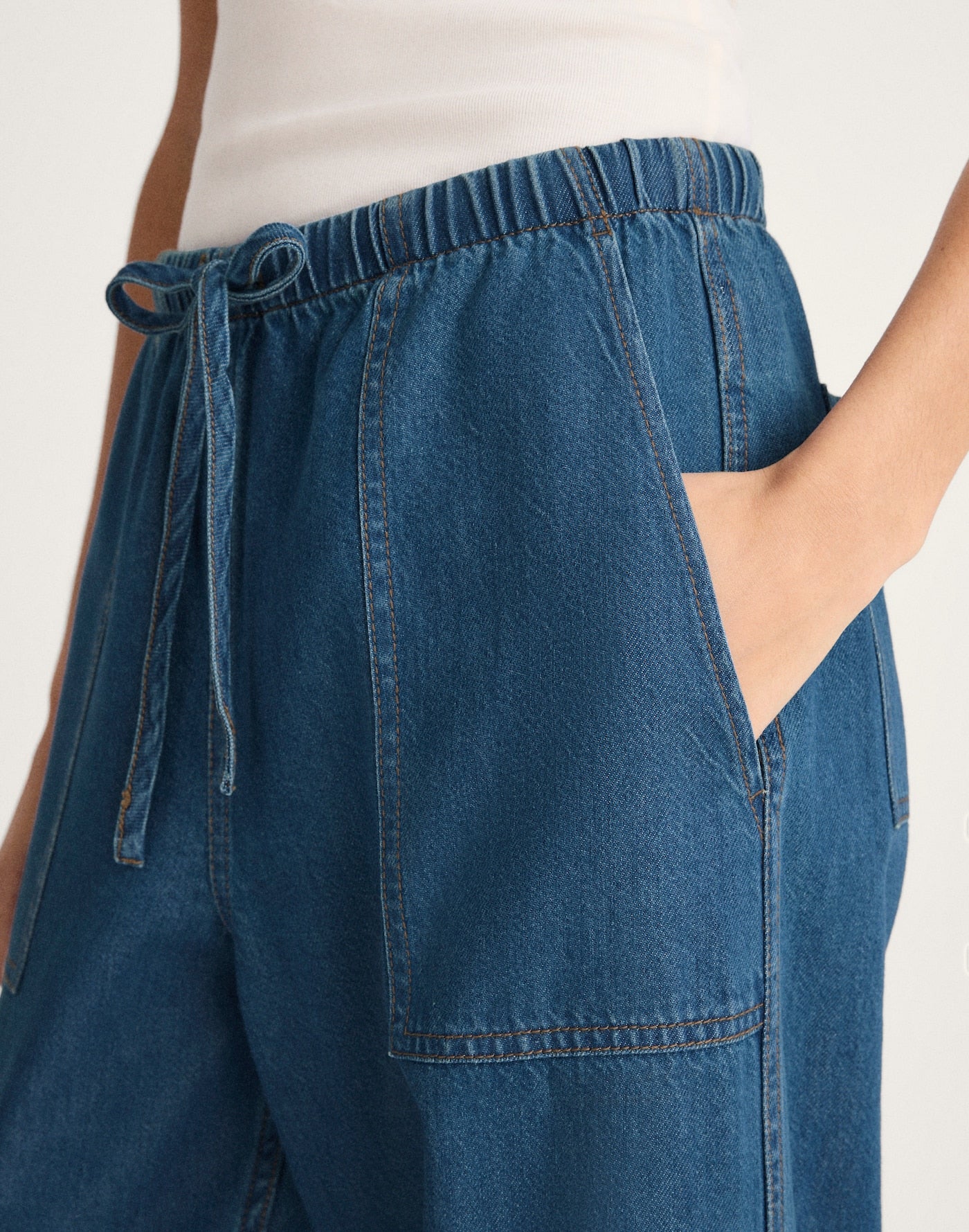 Madewell Pull-On Barrel-Leg Utility Pants in Airy Denim 65% Cotton 35% TENCEL Lyocell