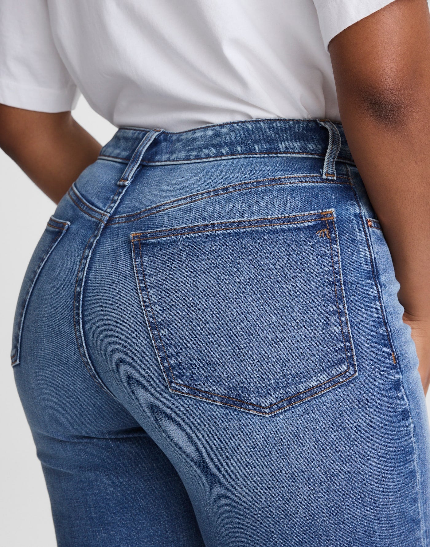 Madewell The Curvy Wide-Leg Crop Jean in Super Stretch Denim 93% Cotton 5% Polyester 2% Elastane