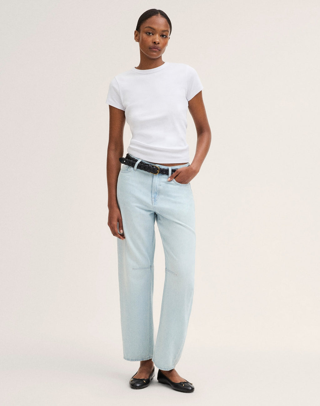 Madewell The Curvy Darted Barrel-Leg Jean in Airy Denim