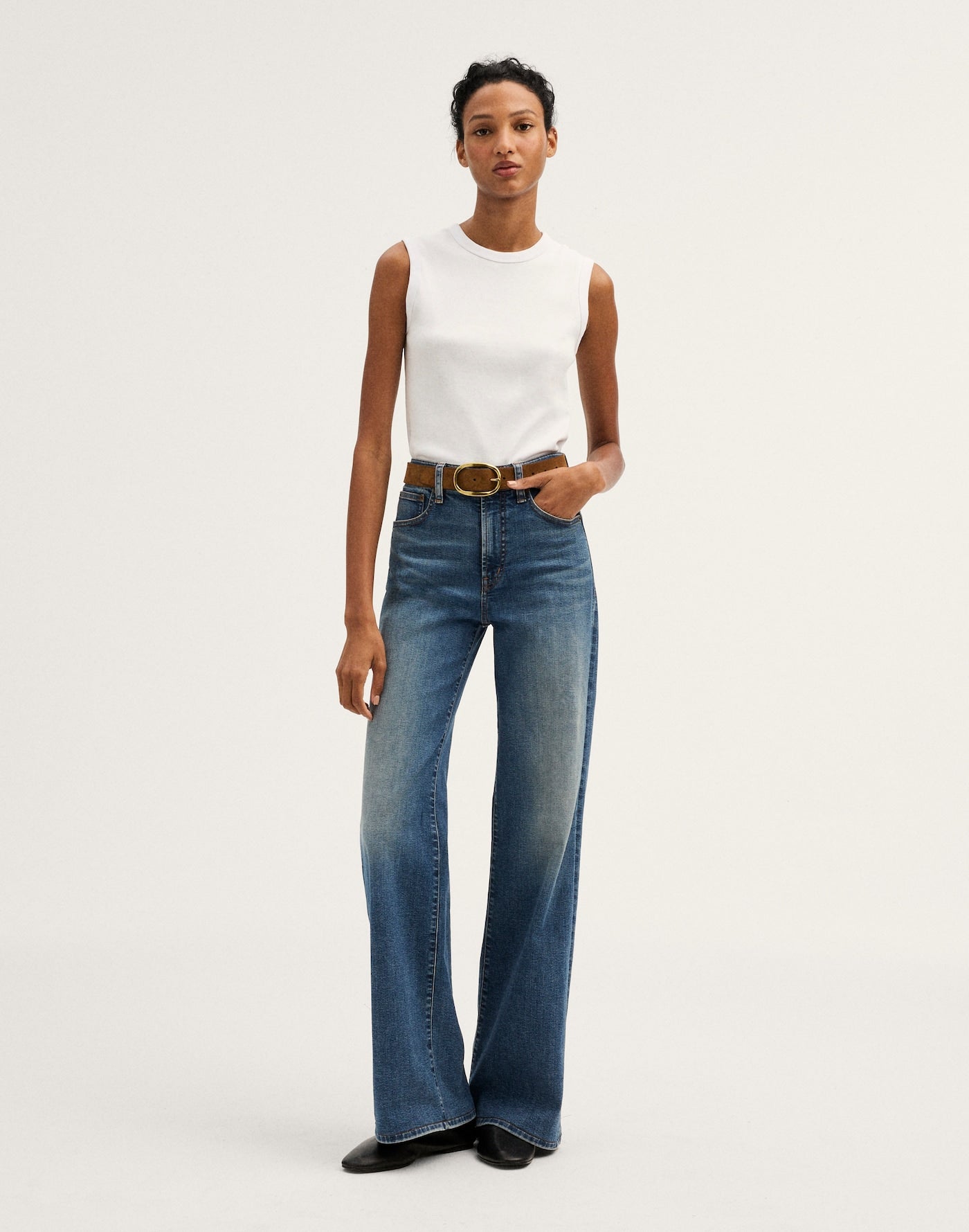 Madewell The Wide-Leg Jean in Sunnyside Wash Super Stretch Denim 74% Cotton 18% Lyocell 6% EME 2% Elastane