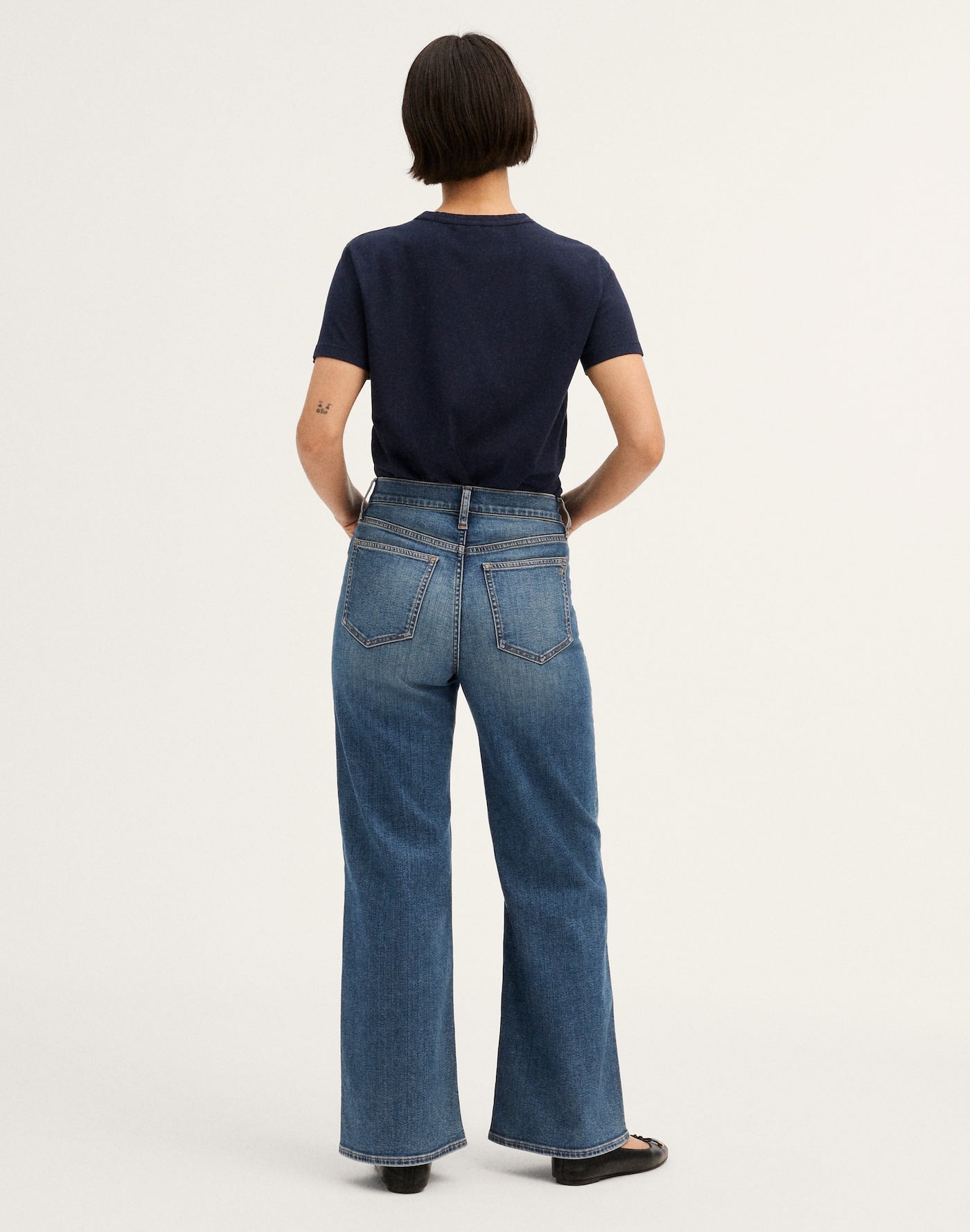 Madewell The Curvy Wide-Leg Jean in Rigid Denim 74% Regenagri Cotton 18% Lyocell 6% EME 2% Elastane
